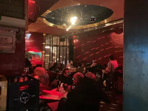 Kneipenabend / Bar Night