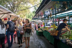 Wochenmarkt am Maybachufer