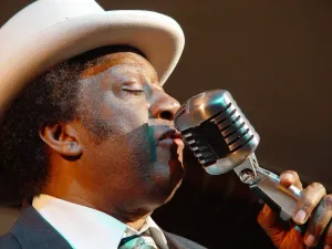 EB Davis & The Superband