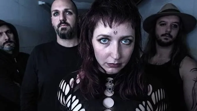 Rika Bender + MEDUΣA