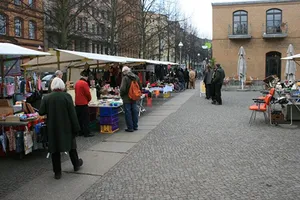 Trödelmarkt am Marheinekeplatz (Saturday)