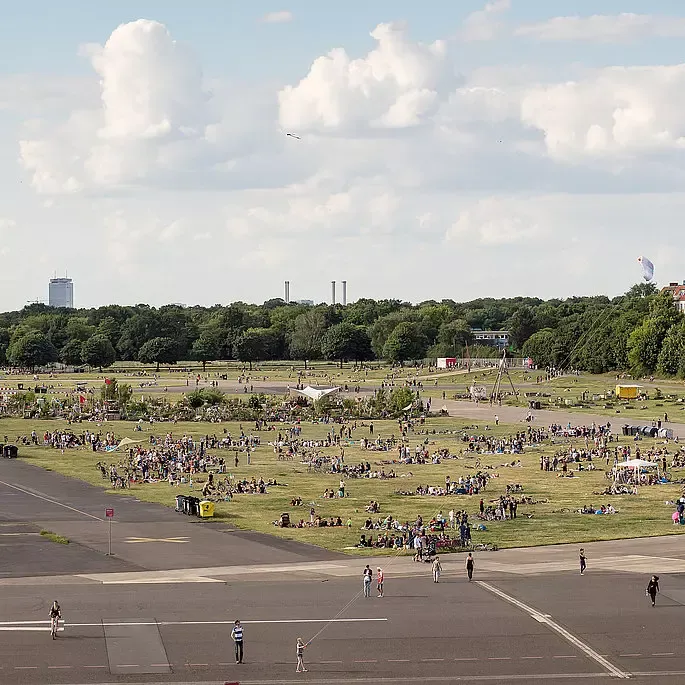 Tempelhofer Feld cover