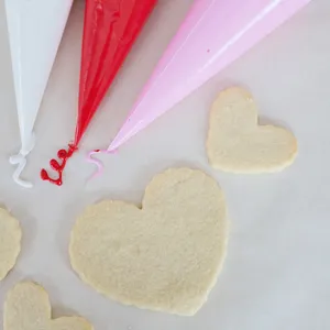 Craft & Connect - Valentine's cookie decorating night