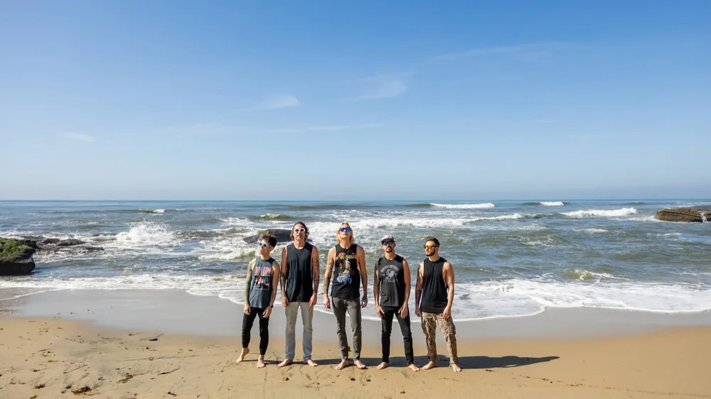 Ballyhoo + Launce