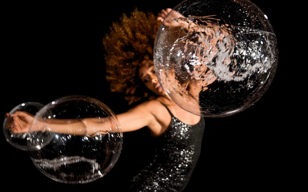 Wielding Fissures: Brazilian Urban Dances – Passinho und Rebolado