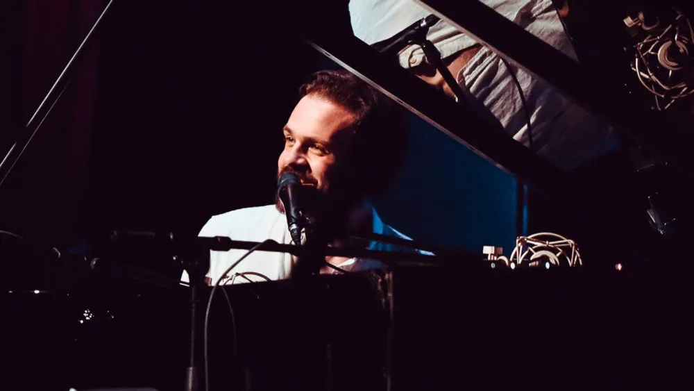 Love Stories – Die schönsten Liebeslieder der letzten 100 Jahre