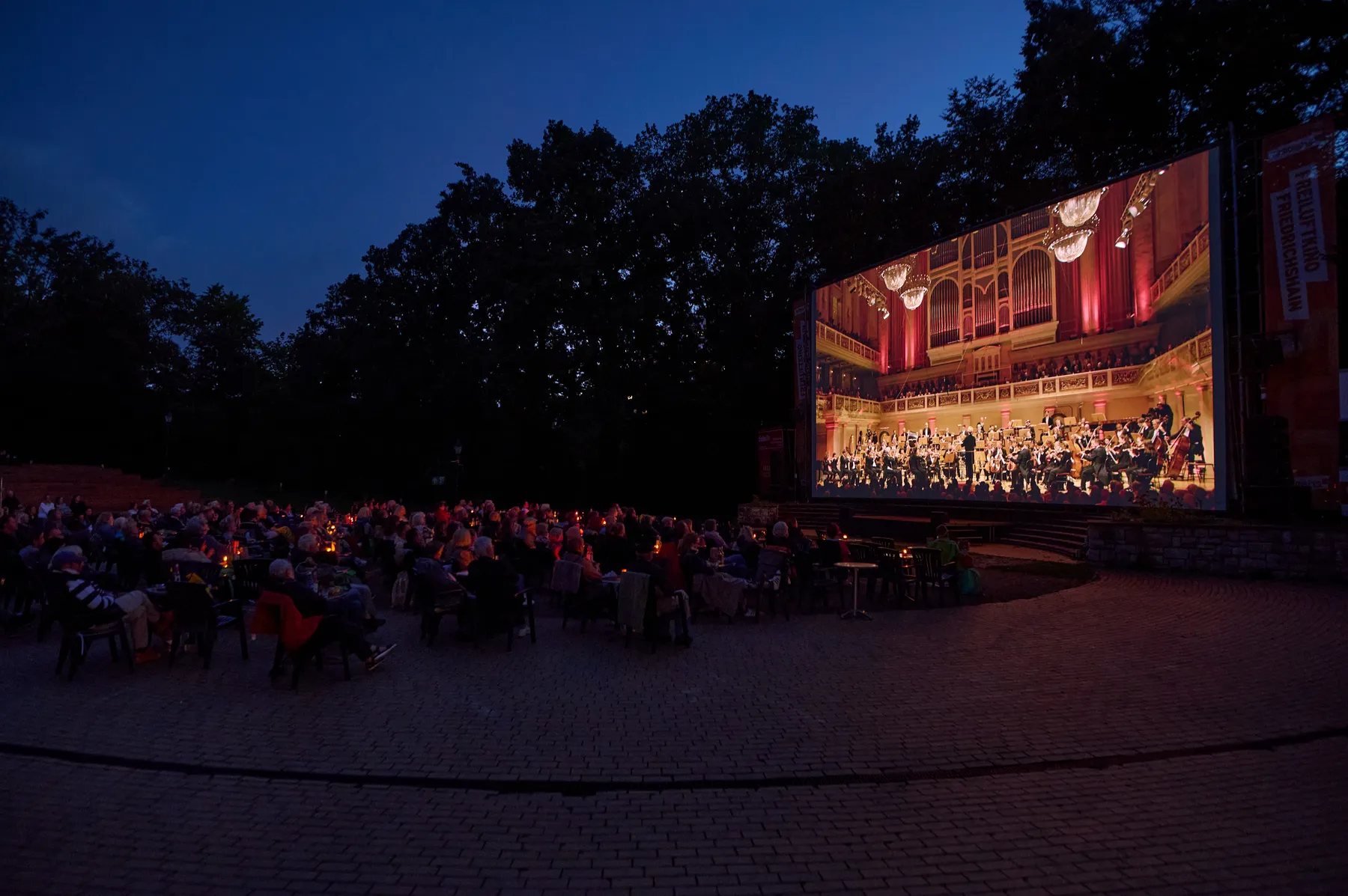 Freiluftkino Friedrichshain: Livestream der Saisoneröffnung