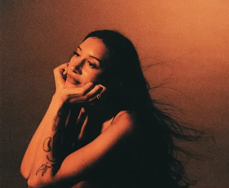 JULIA WOLF + Support: SCRO